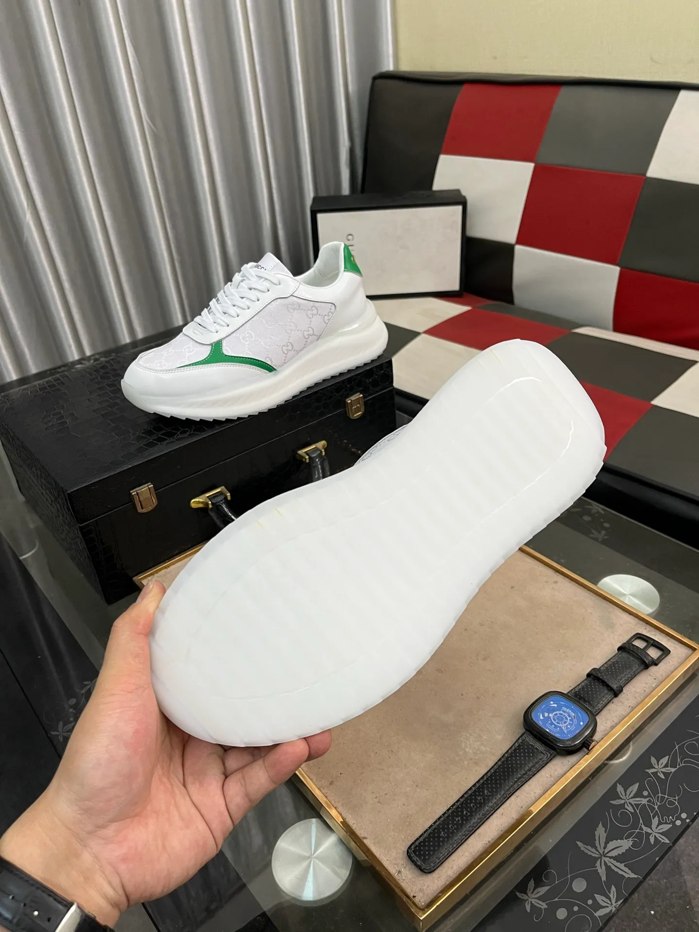 Men's shoes 💰458⌚️⌚️[GUCCI] The latest trendy men's casual shoes, the fabric is made of embossed cowhide imported from Italy, comfortable sheepskin lining + feet, the original outsole is wear-resistant and non-slip, high-level version, size: 38-444️⃣Colors available